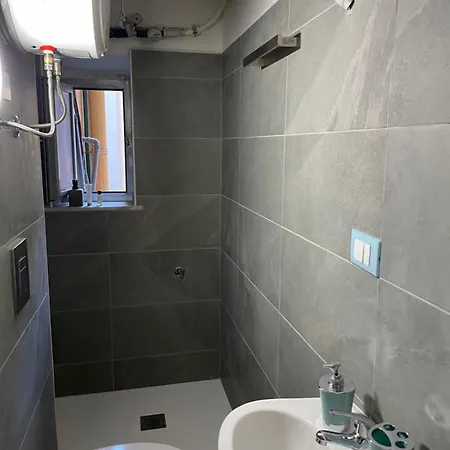 Appartement Bilocale Arredato Sestri Ponente