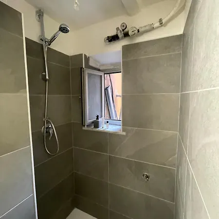 Apartamento Bilocale Arredato Sestri Ponente Génova